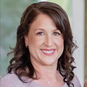 Meet your Posher, Joni